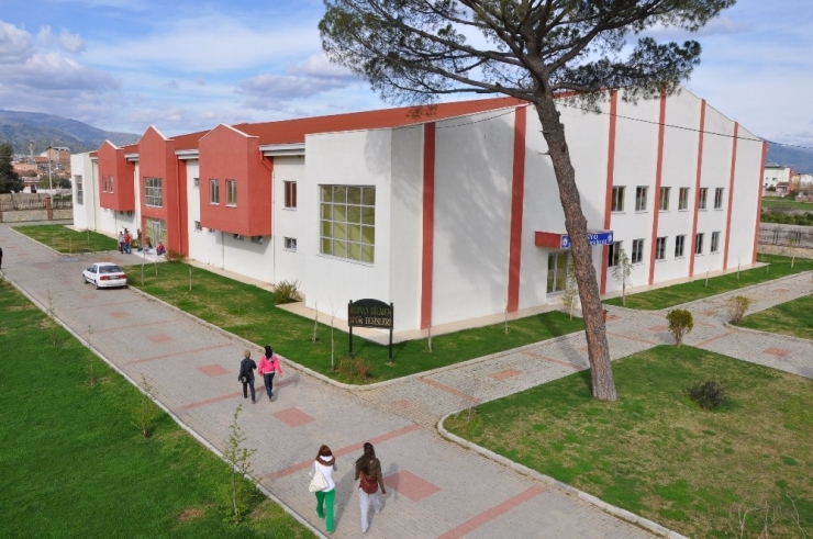 Nazilli Belediyesinden Üniversiteye Hazırlanacak Öğrencilere Dershane Hizmeti