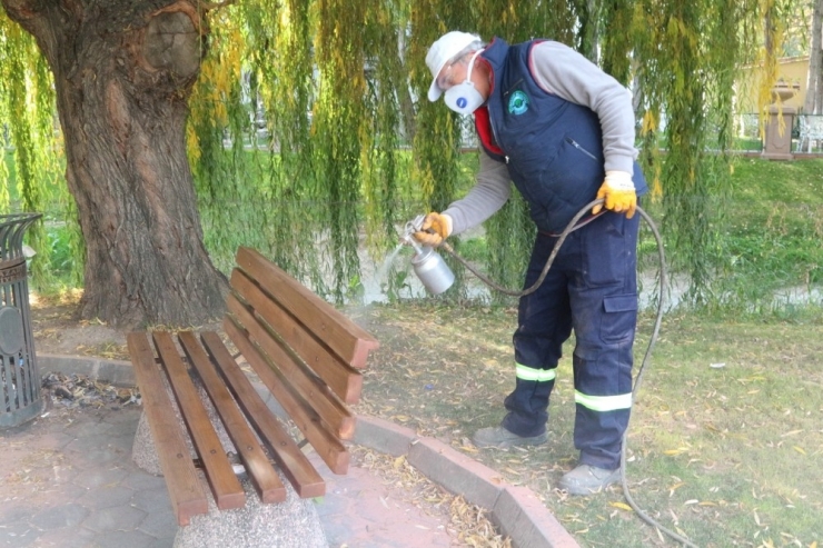 Park Ve Spor Alanlarında Bakım Onarım Çalışmaları