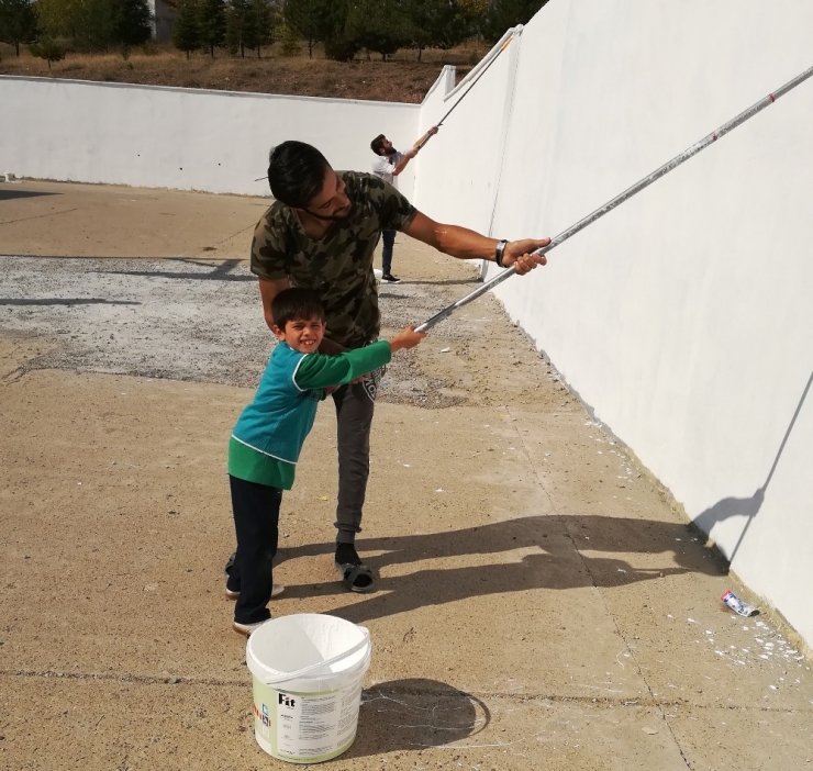 Öğretmen Adaylarından Sosyal Sorumluluk Projesi