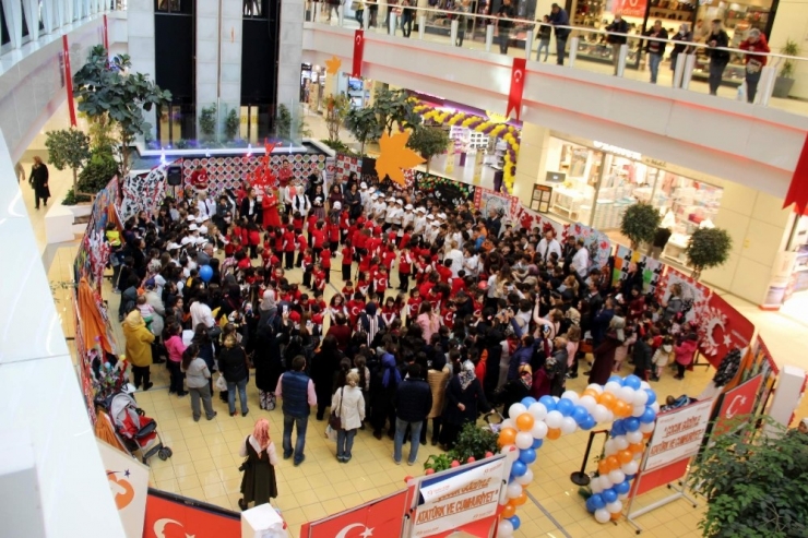 Tekden Anaokulu Öğrencilerinden ’Çocuk Gözüyle Atatürk Ve Cumhuriyet’ Sergisi