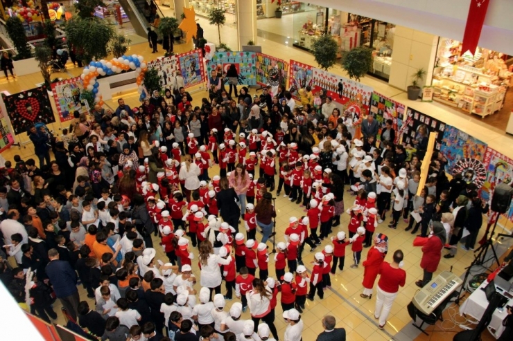 Tekden Anaokulu Öğrencilerinden ’Çocuk Gözüyle Atatürk Ve Cumhuriyet’ Sergisi