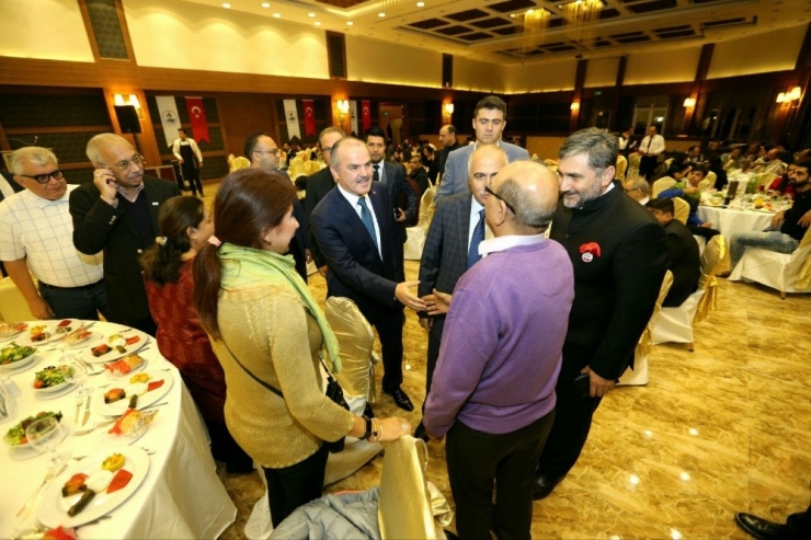 Hindistan’dan Gelen Acente Temsilcileri Ve Gazeteciler Pamukkale’yi Gezdi