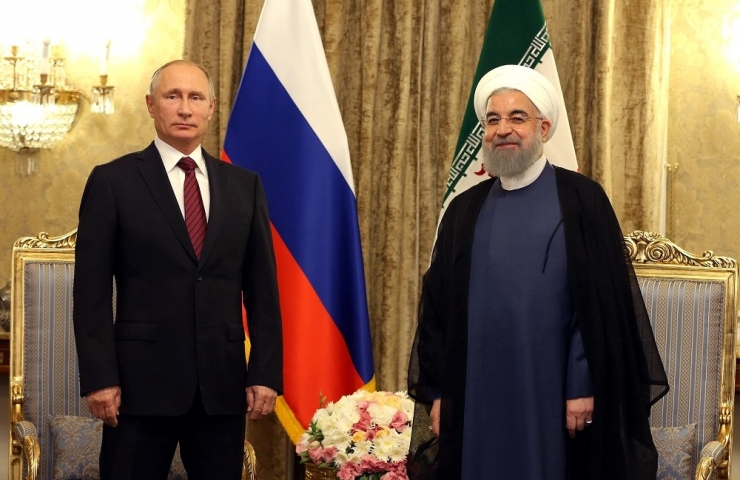 Putin, Ruhani İle Görüştü