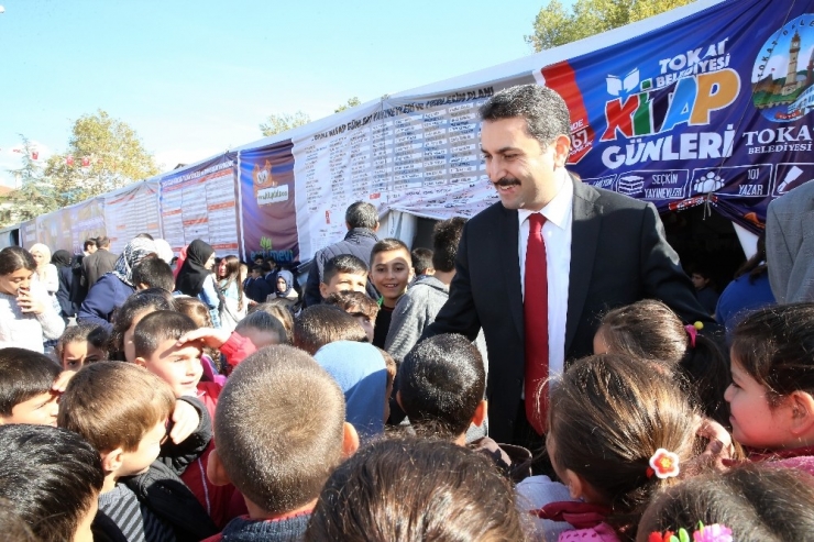 Bölgenin En Büyük Kitap Fuarına Ziyaretçi Akını