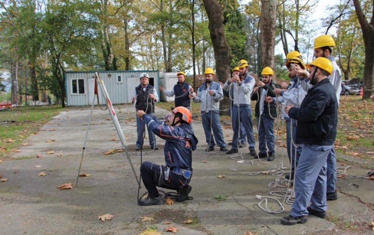 ‘Doğal Afetlerde Arama Kurtarma’ Eğitimleri Toyota Boshoku Akt Ekibine Verildi