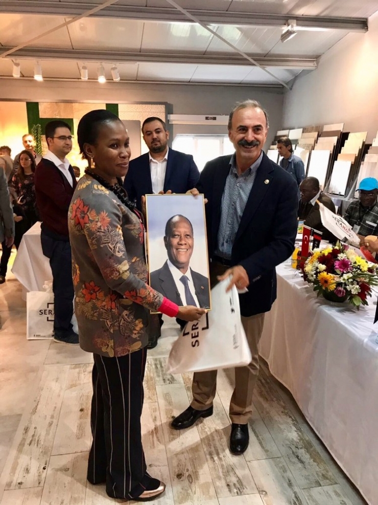 Afrikalı Büyükelçiler Türkiye’nin Seramik Teknolojisine Hayran Kaldı