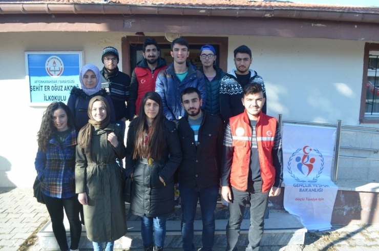 Gençlik Merkezi, Köy Okullarına Destek Olmaya Devam Ediyor