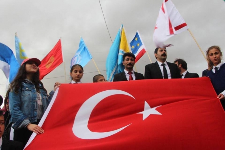 Erzurum’dan Erzincan’a Türk Dünyası Köprüsü