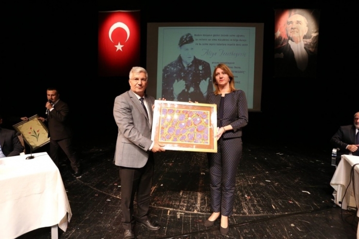 Bosna Hersekli Bakan, Savaşın Acılarını Kocaeli’de Anlattı