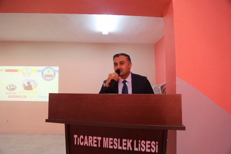 Develi Ticaret Meslek Lisesinde Madde Bağımlılığı Semineri Verildi