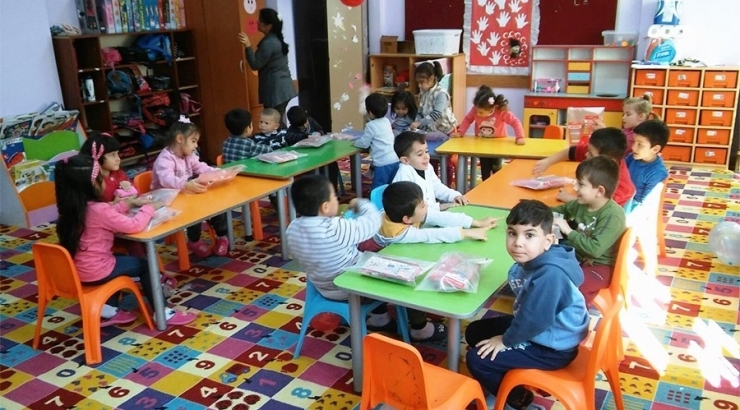 Üniversiteli İzcilerden Ana Sınıfına Destek