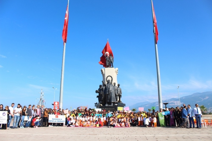 İskenderun’da Okuma Şenliği Düzenlendi
