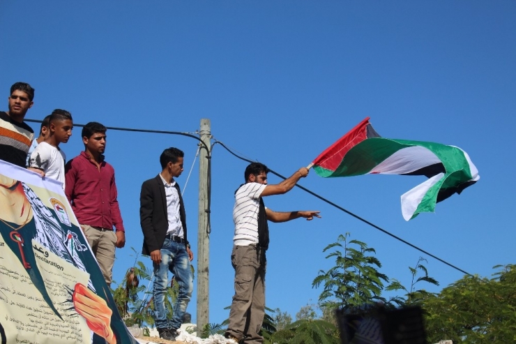 Gazzeliler: “Balfour Deklarasyonu İçin İngiltere Özür Dilesin”