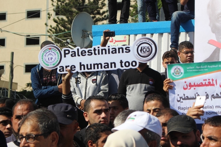 Gazzeliler: “Balfour Deklarasyonu İçin İngiltere Özür Dilesin”