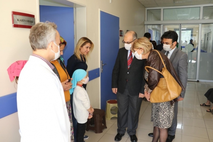 Lösemili Çocuklara Moral Oldular