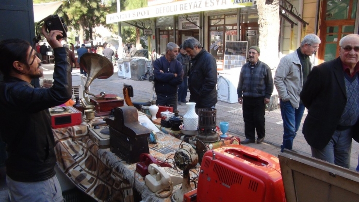Antika Mezadı Bit Pazarına Bereket Yağdırdı