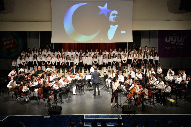 Muratpaşa’da Çocuk, Cumhuriyet Ve Atatürk Konseri