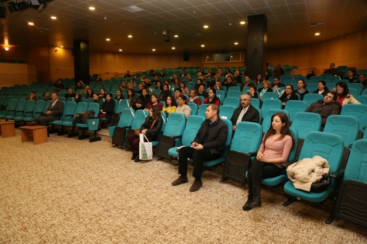 Eğitimcilere Atık Piller Ve Elektronik Atıklar İle İlgili Bilgilendirme