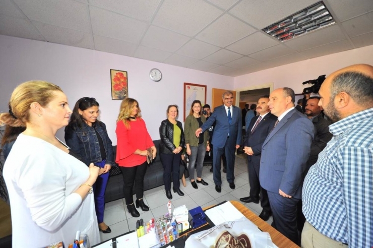 Vali Coşkun: "Öğrencilerimizin Daha Kaliteli Eğitim Almaları İçin Gayret Gösterilmeli"