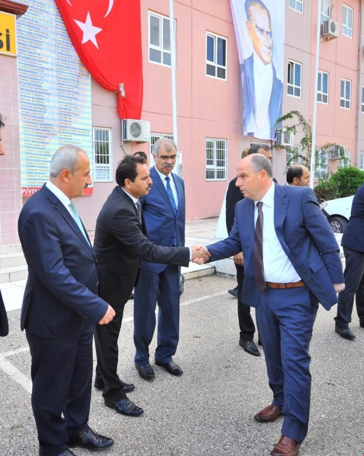 Vali Coşkun: "Öğrencilerimizin Daha Kaliteli Eğitim Almaları İçin Gayret Gösterilmeli"