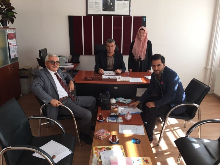 Meslek Öğrenip Para Kazanıyorlar