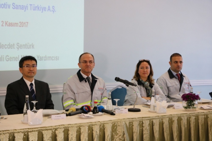 Toyota Fabrikası Kapısını Basın Mensuplarına Açtı