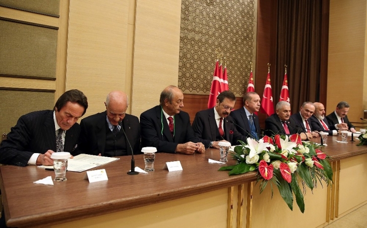 “Türkiye’nin Otomobili” İçin İmzalar Atıldı