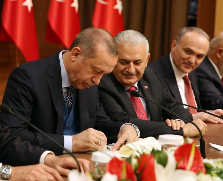 “Türkiye’nin Otomobili” İçin İmzalar Atıldı