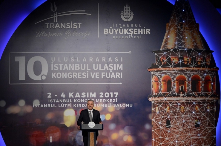 Bakan Arslan, Banliyö Tren Hatları İçin Tarih Verdi