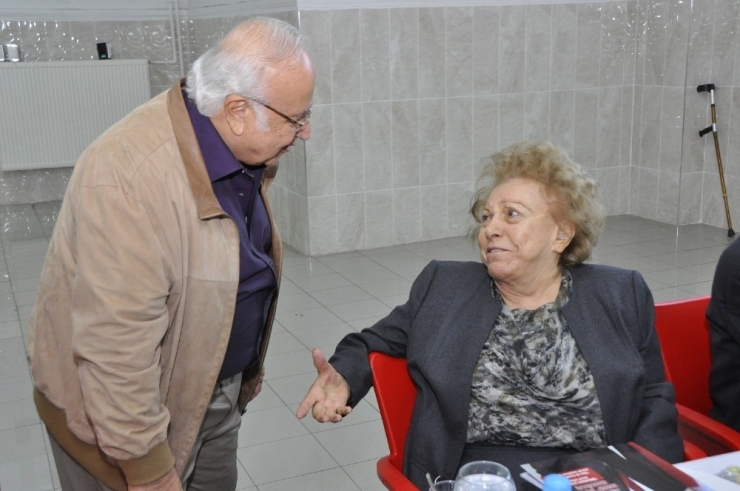 Gaziantep’te Kolej Mezunları Yarım Asır Sonra Yeniden Buluştu