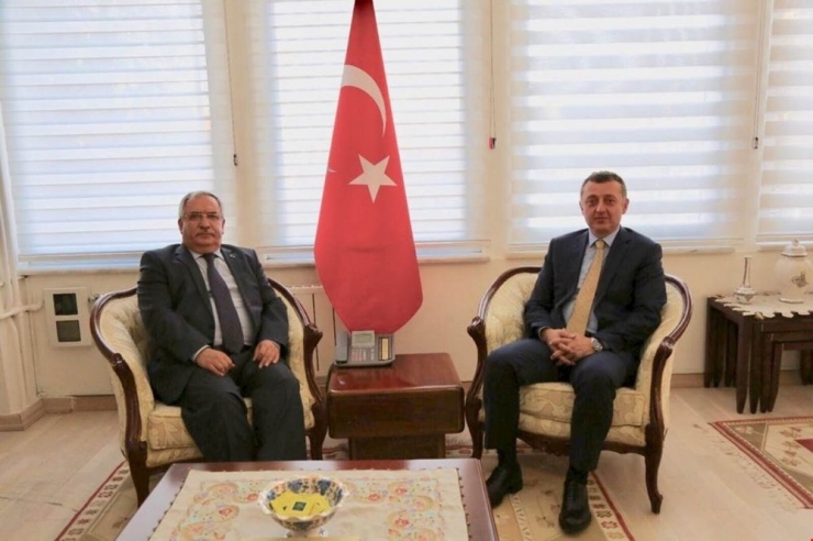 Bilecik Ve Kütahya Valileri Bir Araya Geldi