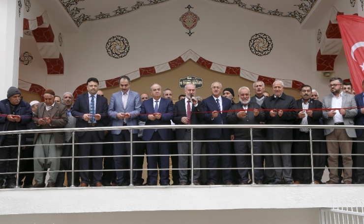 15 Temmuz Şehitler Camisi’nde İlk Namaz Kılındı