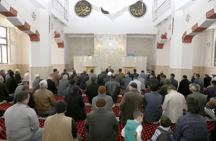 15 Temmuz Şehitler Camisi’nde İlk Namaz Kılındı