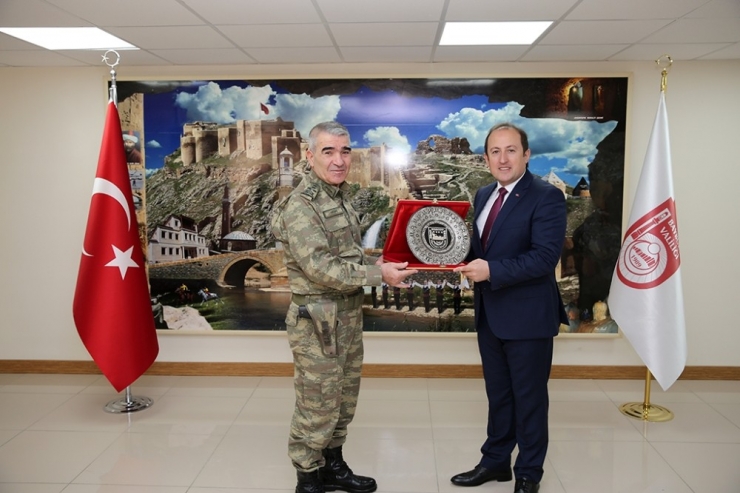 3. Ordu Komutanı Orgeneral Savaş, Vali Pehlivan’ı Ziyaret Etti
