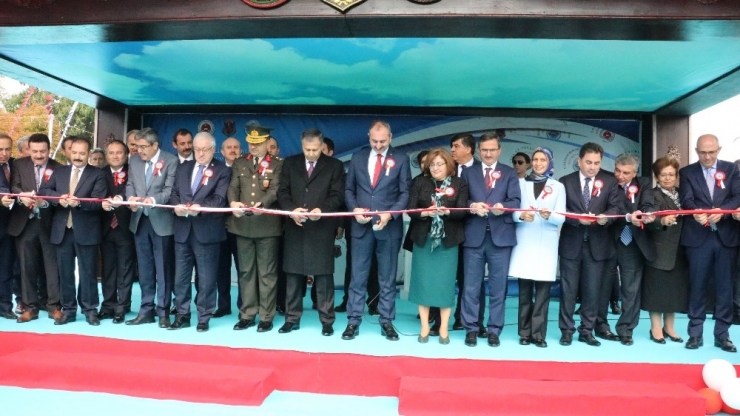 Bakan Gül’den Chp’li Tezcan’a Sert Tepki