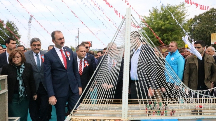 Bakan Gül’den Chp’li Tezcan’a Sert Tepki