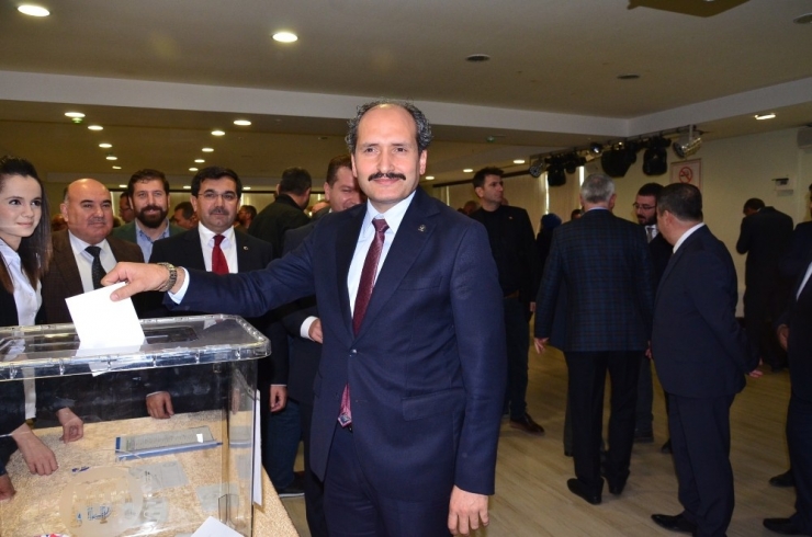 Balıkesir’de Belediye Başkanlığı İçin Temayül Yoklaması Yapıldı