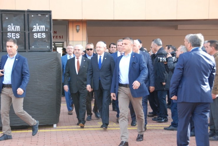 Kılıçdaroğlu: "Ayrım Yapmadan Hizmet Edeceksiniz"