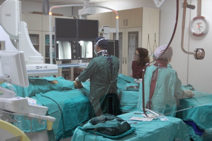 İğne Deliğinden Tanı Ve Tedavi