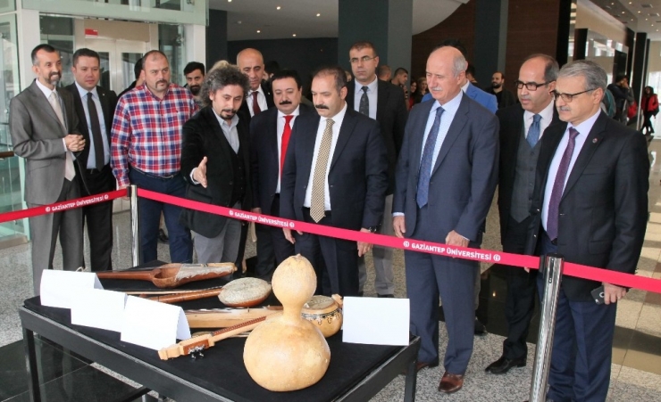 Gaün’nde Türk Halk Çalgıları Sergisi Büyük İlgi Gördü