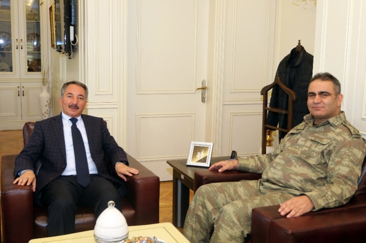 İl Jandarma Komutanı Şahin’den Rektör Karabulut’a Ziyaret