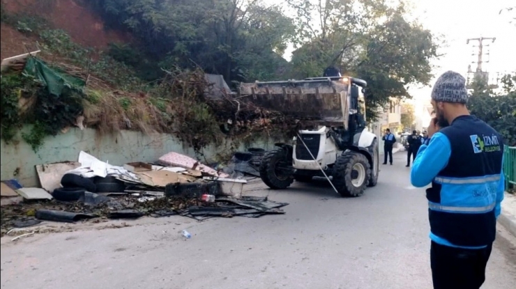 İzmit’te Çevre Ve İnsan Sağlığını Tehdit Eden Alan Temizlendi