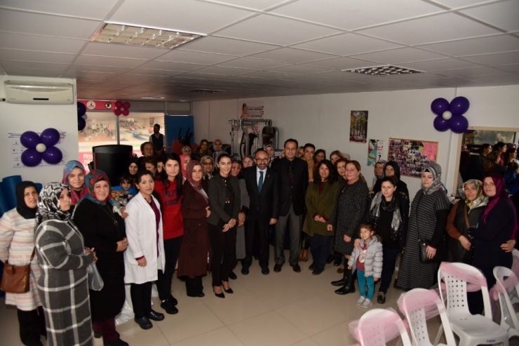 Kartepe’de Gebelik Eğitim Sınıfı Açıldı