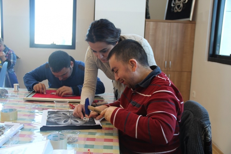 Engelsiz Hobi Kursları’nda Eğitimler Sürüyor