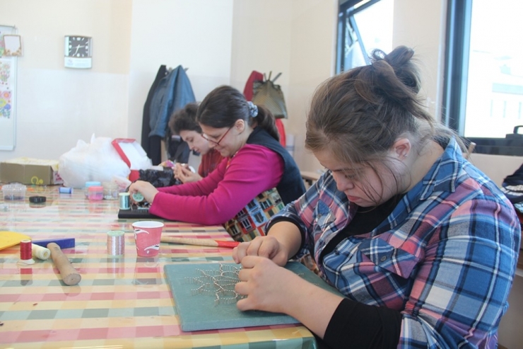 Engelsiz Hobi Kursları’nda Eğitimler Sürüyor