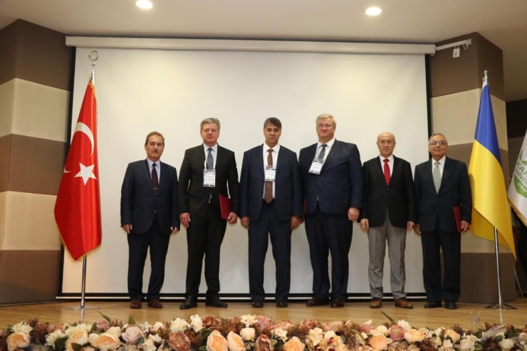 Türkiye - Ukrayna Diplomatik İlişkilerinde 25. Yıl