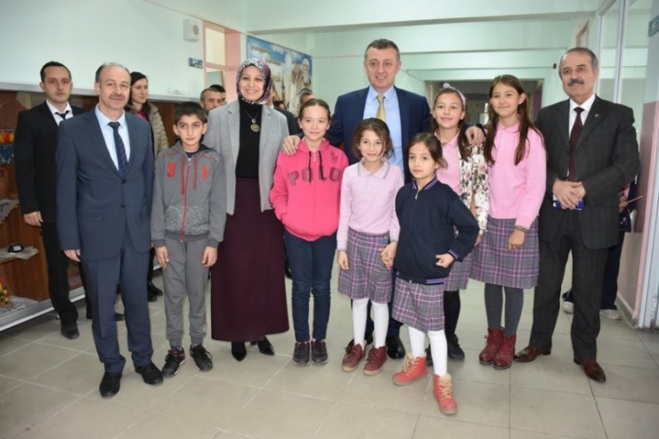 Vali Büyükakın’ın Okullara "Güvenli Okul Projesi" Ziyareti