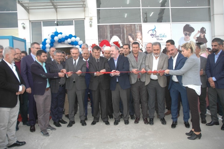 Van’da 300 Kişiyi İstihdam Tekstil Fabrikası Açıldı