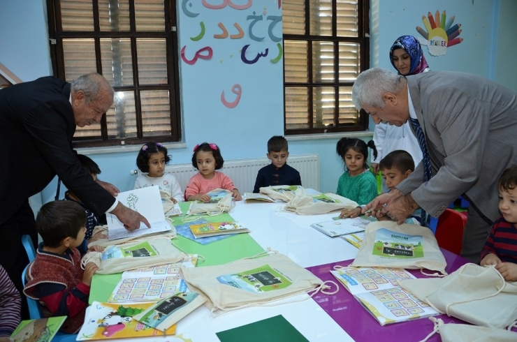 Tarsim’den Nezaket Okullarına Hediye