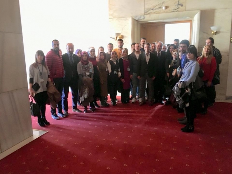 Milletvekili Serdar, “Geleceği Gençler Üzerine Kuruyoruz”